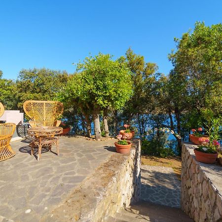 Casa William - Villa E 2 Dependance Porto Azzurro Exterior foto